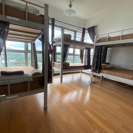 Regalia Bestfriend Hostel Kuala Lumpur Bagian luar foto