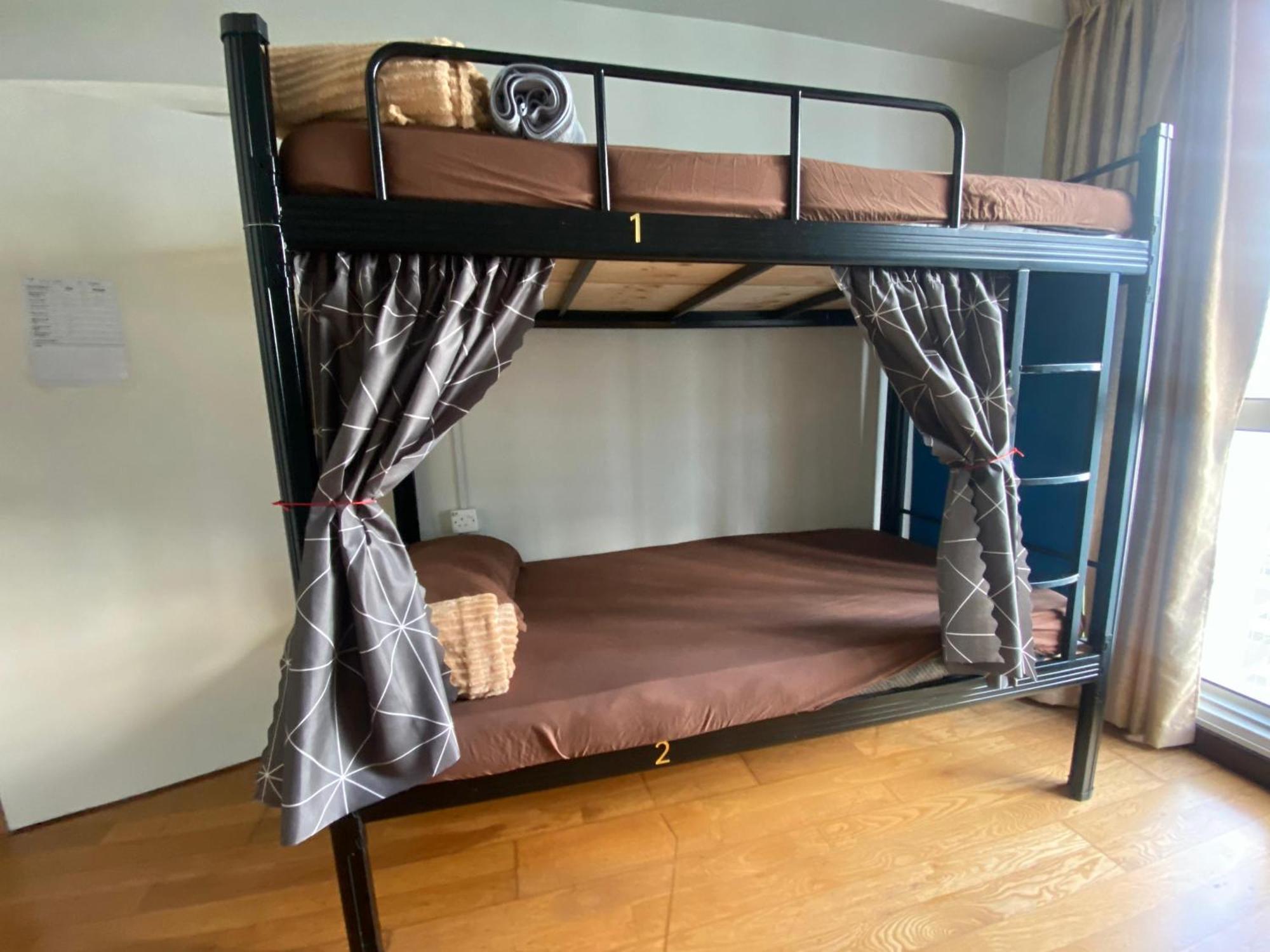 Regalia Bestfriend Hostel Kuala Lumpur Bagian luar foto
