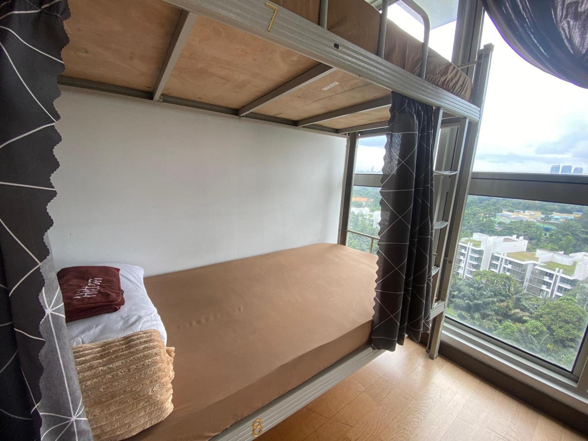 Regalia Bestfriend Hostel Kuala Lumpur Bagian luar foto