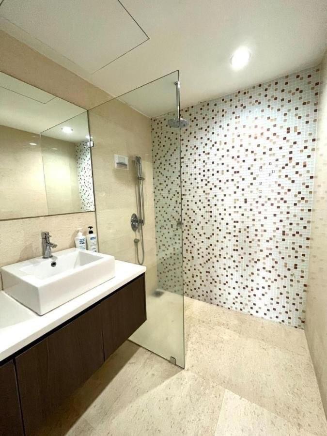 Regalia Bestfriend Hostel Kuala Lumpur Bagian luar foto